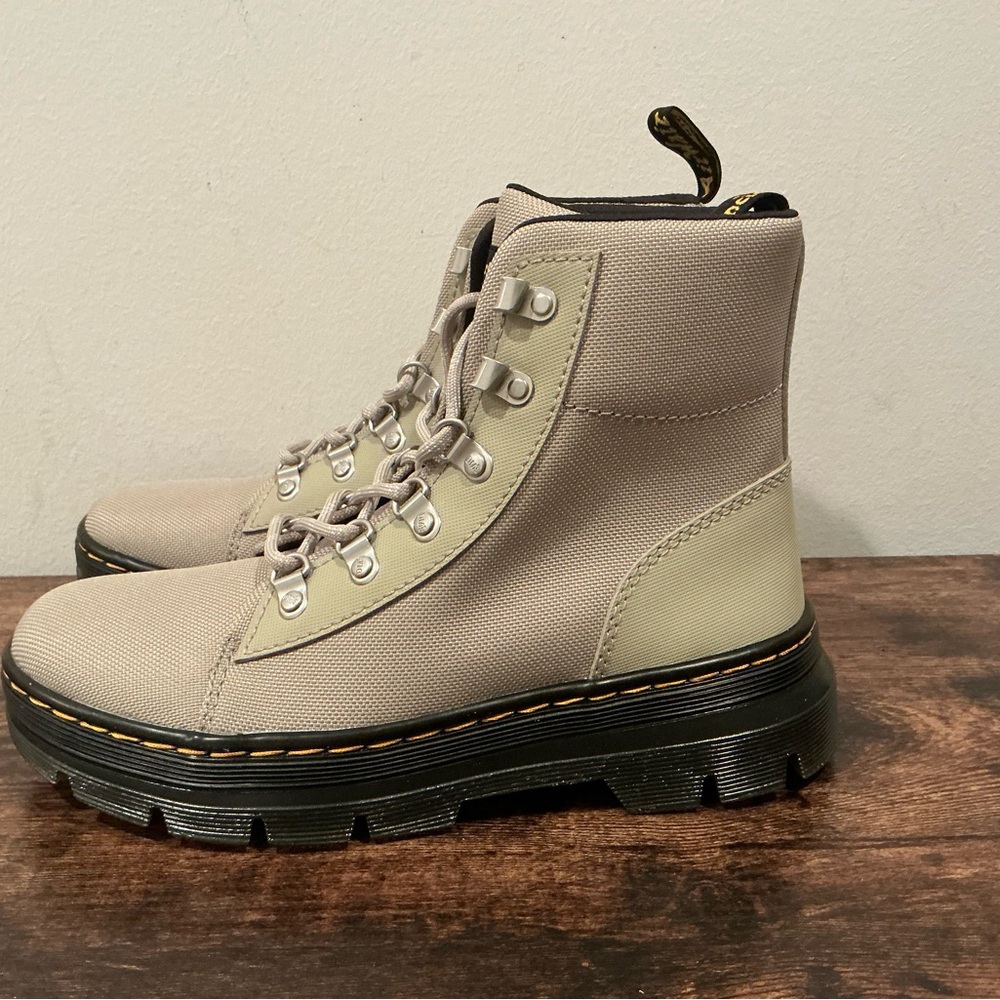 Dr Doc Martens Womens Air Wair Taupe Lace Up Combat Boots Size 8 NEW - Picture 10 of 11